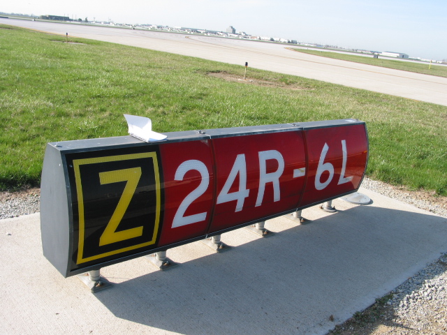 Lumacurve Airfield Guidance Sign